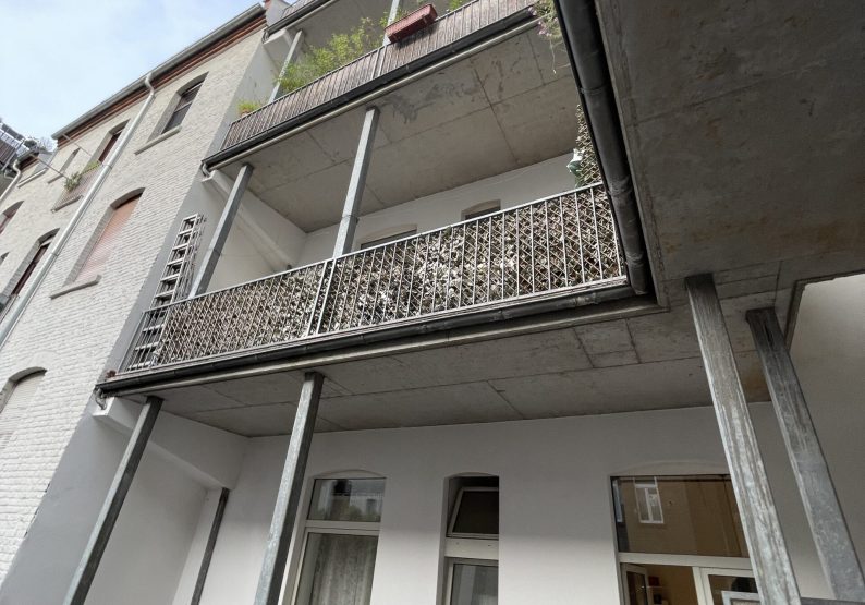 06 - Balkone