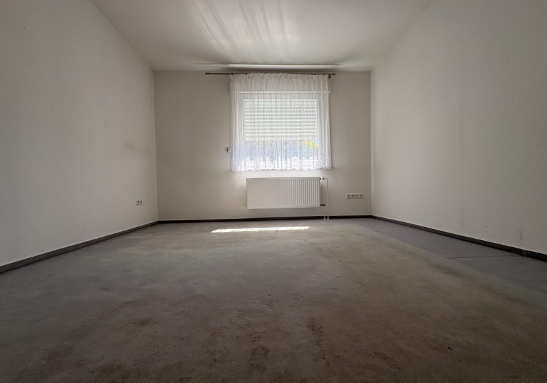 EG Zimmer groß