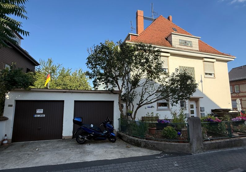 Seitenansicht - Garagen